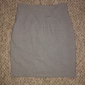 Gray pencil skirt